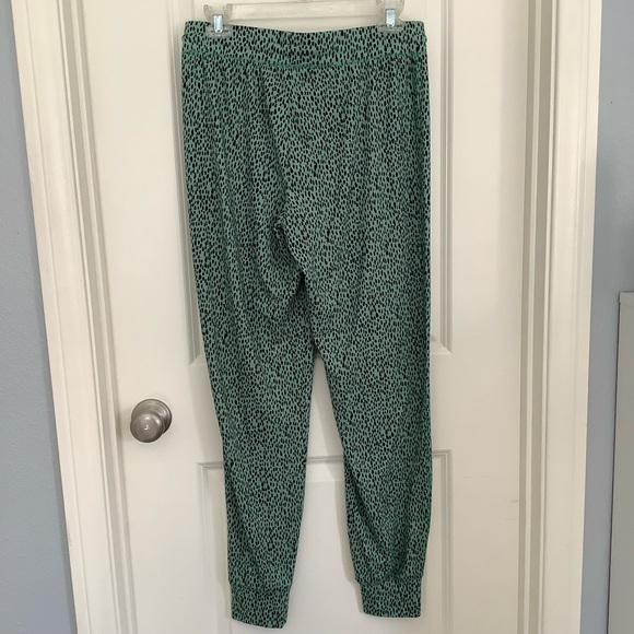 Free Press Lounge Pants Joggers Size S Green Wing Party Cat Drawstring NWT - Picture 9 of 9
